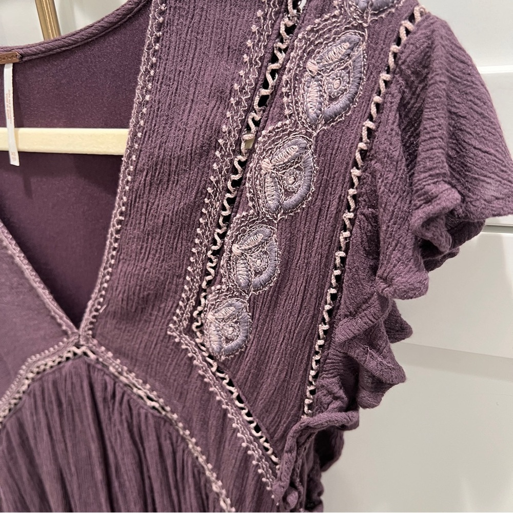 Free People XS Falling Water Purple | Plum Ruffle Embroidered Tunic Top NWOT - Picture 7 of 11
